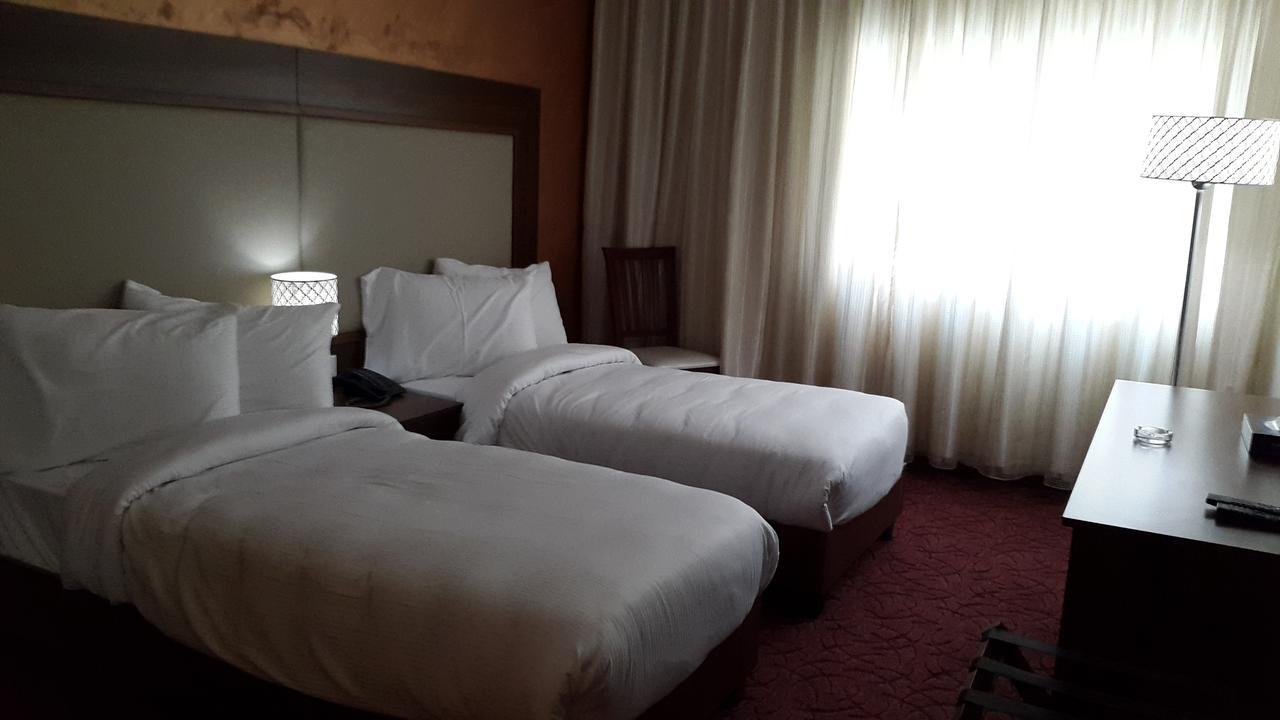 President Hotel アンマン エクステリア 写真